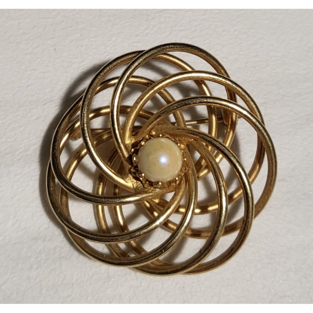 Vintage 1960's Anson Pearl‎ and Gold Plated Brooch